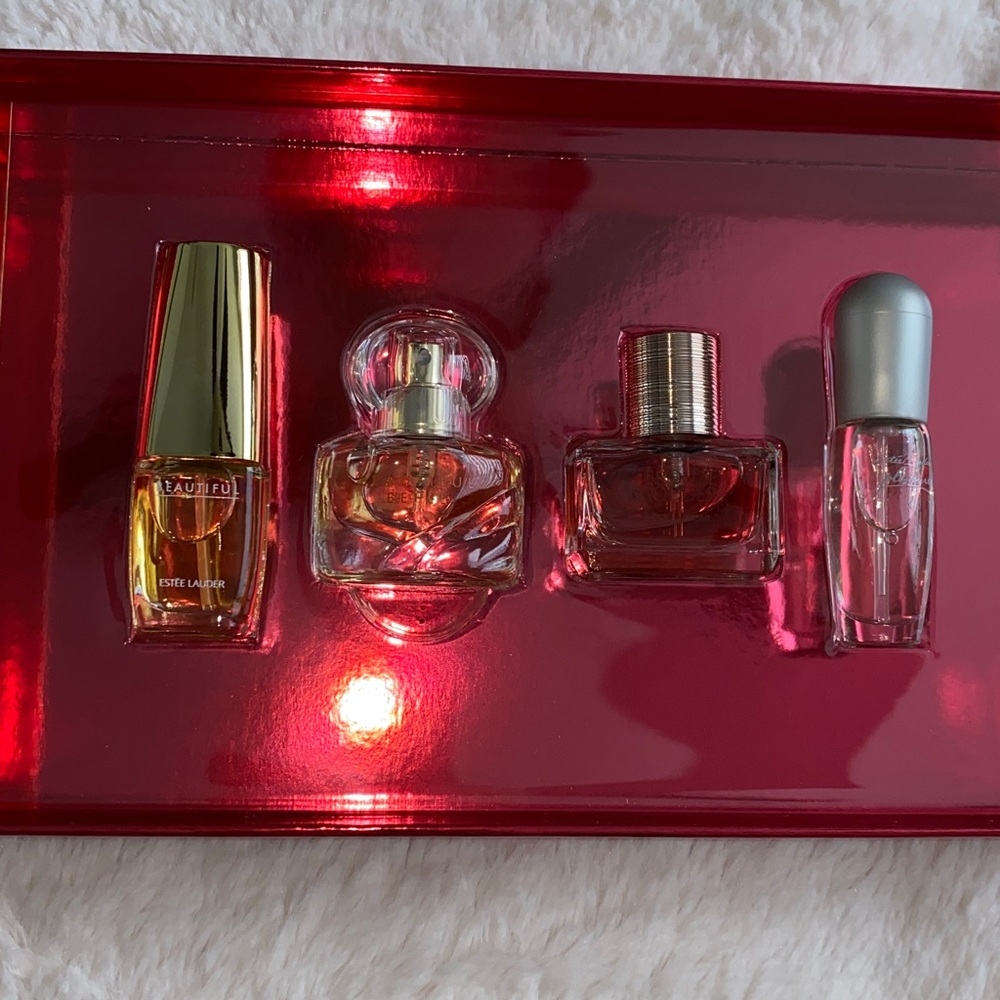 Estee Lauder Holiday Perfume Collection - Picture 2 of 2